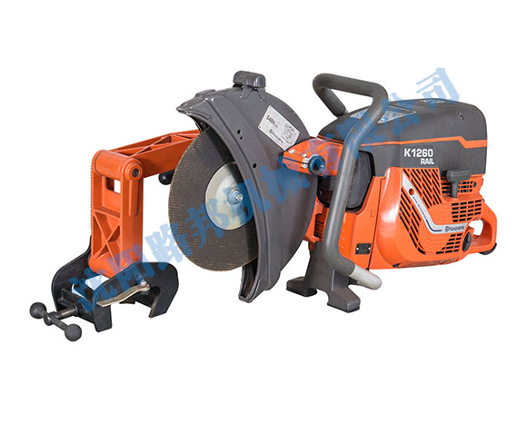 NQG—5.8型内燃切轨机的日常养护 NQG—5.8型内燃切轨机的日常养护